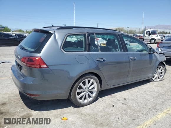 ✅ 2016 Volkswagen Golf TSI SE • VIN: 3VWC17AU3GM513705 • Лот: 57689835. Опубликован ранее на Copart с пробегом 83 616 миль. Бесплатный доступ к архиву аукционных продаж из США и подробный отчёт об истории автомобиля на DreamBid. Изображение 3.