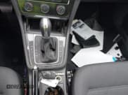 ✅ 2019 Volkswagen Golf S • VIN: 3VWY57AU2KM516226 • Lot: 41674518. Wystawiony na IAAI z przebiegiem 60 806 mil. Bezpłatny archiwum sprzedaży aukcyjnych z USA i szczegółowy raport historii pojazdu na DreamBid. Zdjęcie 11.