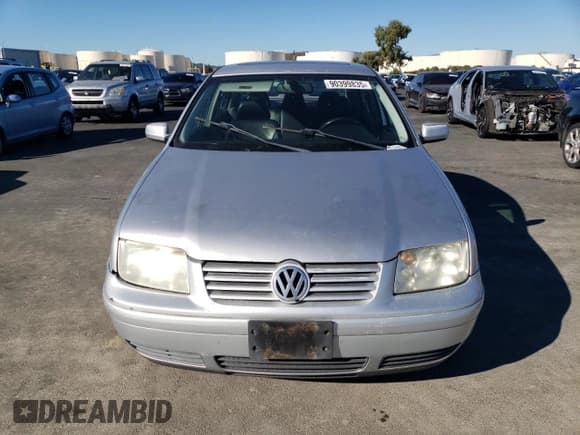 ✅ 2001 Volkswagen Jetta • VIN: 3VWTG29M91M068125 • Lot: 90399835. Listed on Copart with 97,868 mi. Free auction sales archive from the USA and detailed vehicle history report at DreamBid. Image 5.