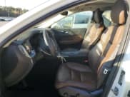 ✅ 2018 Volvo XC60 Momentum • VIN: LYV102RK0JB068923 • Lot: 90018685. Wystawiony na Copart z przebiegiem 67 853 mil. Bezpłatny archiwum sprzedaży aukcyjnych z USA i szczegółowy raport historii pojazdu na DreamBid. Zdjęcie 7.