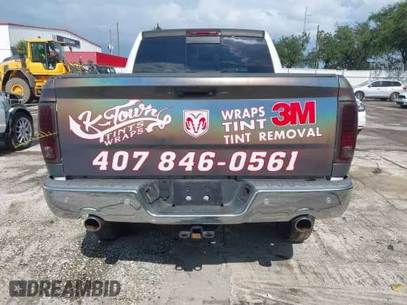 2017 Ram 1500 Laramie с VIN 1C6RR6NT8HS592015, выставлен на аукционе IAAI как лот 43028702 с пробегом 130 124 миль миль и . История ставок и продаж доступна на DreamBid. Изображение 16.