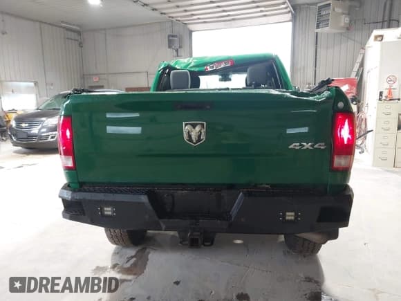 ✅ 2018 Ram 2500 Tradesman • VIN: 3C6UR5CJ5JG387187 • Lot: 42868348. Listed on IAAI with 61,094 mi. Free auction sales archive from the USA and detailed vehicle history report at DreamBid. Image 16.
