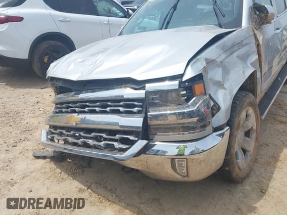 ✅ 2018 Chevrolet Silverado 1500 LTZ • VIN: 3GCUKSERXJG320289 • Lot: 42280081. Wystawiony na IAAI z przebiegiem 116 493 mil. Bezpłatny archiwum sprzedaży aukcyjnych z USA i szczegółowy raport historii pojazdu na DreamBid. Zdjęcie 6.