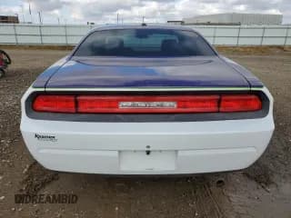 ✅ 2010 Dodge Challenger SE • VIN: 2B3CJ4DVXAH321534 • Lot: 78716344. Wystawiony na Copart z przebiegiem 137 508 mil. Bezpłatny archiwum sprzedaży aukcyjnych z USA i szczegółowy raport historii pojazdu na DreamBid. Zdjęcie 6.