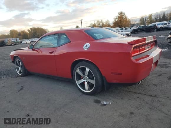 ✅ 2012 Dodge Challenger SRT-8 392 • VIN: 2C3CDYCJ6CH120927 • Lot: 80572574. Wystawiony na Copart z przebiegiem 39 264 mil. Bezpłatny archiwum sprzedaży aukcyjnych z USA i szczegółowy raport historii pojazdu na DreamBid. Zdjęcie 2.