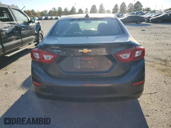 ✅ 2017 Chevrolet Cruze LT • VIN: 1G1BE5SM9H7191470 • Lot: 91081065. Listed on Copart with 130,426 mi. Free auction sales archive from the USA and detailed vehicle history report at DreamBid. Image 6.