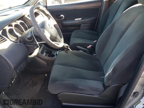 ✅ 2011 Nissan Versa S • VIN: 3N1BC1CP0BL424480 • Lot: 80198044. Wystawiony na Copart z przebiegiem 251 093 mil. Bezpłatny archiwum sprzedaży aukcyjnych z USA i szczegółowy raport historii pojazdu na DreamBid. Zdjęcie 7.