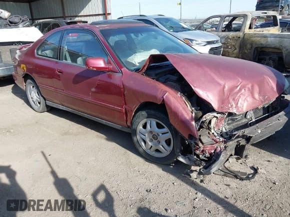 ✅ 1996 Honda Accord EX • VIN: 1HGCD725XTA029122 • Лот: 41860193. Опубликован ранее на IAAI с пробегом 301 004 миль. Бесплатный доступ к архиву аукционных продаж из США и подробный отчёт об истории автомобиля на DreamBid. Изображение 1.