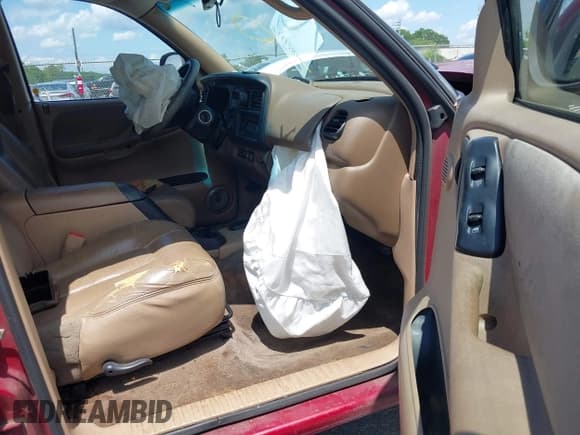 ✅ 1999 Dodge Durango • VIN: 1B4HR28Y5XF513487 • Lot: 42312816. Wystawiony na IAAI z przebiegiem Nie podano. Bezpłatny archiwum sprzedaży aukcyjnych z USA i szczegółowy raport historii pojazdu na DreamBid. Zdjęcie 5.