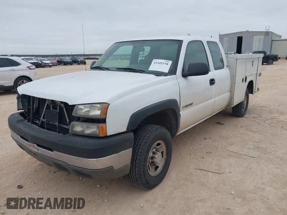 ✅ 2004 Chevrolet Silverado 2500HD • VIN: 1GBHC29U94E392193 • Лот: 41441538. Опубликован ранее на IAAI с пробегом 149 591 миль. Бесплатный доступ к архиву аукционных продаж из США и подробный отчёт об истории автомобиля на DreamBid. Изображение 2.