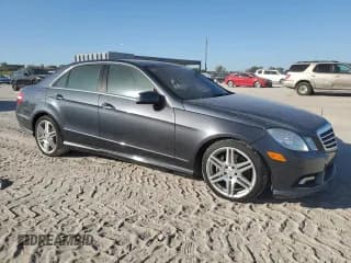 ✅ 2011 Mercedes-Benz E 350 Luxury • VIN: WDDHF5GB5BA285741 • Lot: 92537435. Wystawiony na Copart z przebiegiem Nie podano. Bezpłatny archiwum sprzedaży aukcyjnych z USA i szczegółowy raport historii pojazdu na DreamBid. Zdjęcie 4.