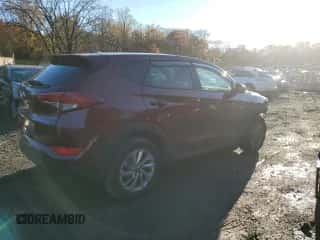 2017 Hyundai Tucson SE z VIN KM8J23A40HU254647, wystawiony jako Copart lot #90848385 z przebiegiem 53 762 mil mil oraz Szkoda całkowita • Salvage title. Historia ofert i sprzedaży dostępna na DreamBid. Obrazek 3.