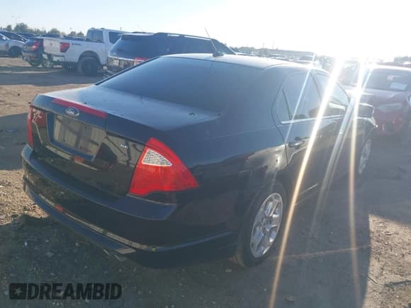 ✅ 2010 Ford Fusion SE • VIN: 3FAHP0HA0AR336329 • Лот: 43577644. Опубликован ранее на IAAI с пробегом 109 812 миль. Бесплатный доступ к архиву аукционных продаж из США и подробный отчёт об истории автомобиля на DreamBid. Изображение 4.