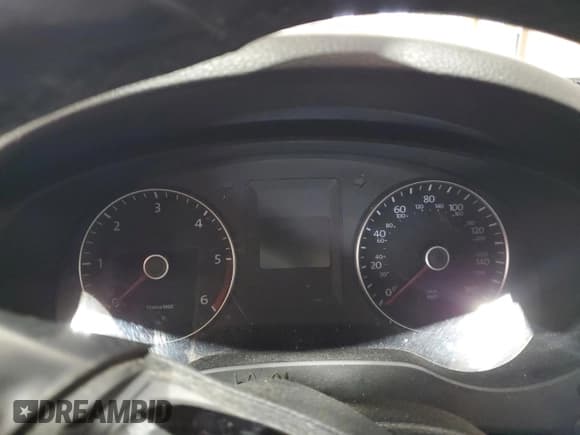 ✅ 2014 Volkswagen Jetta TDI • VIN: 3VW3L7AJ4EM384130 • Lot: 69593515. Listed on Copart with Not provided. Free auction sales archive from the USA and detailed vehicle history report at DreamBid. Image 9.