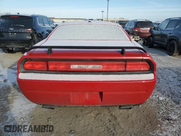 ✅ 2013 Dodge Challenger Rallye Redline • VIN: 2C3CDYAG8DH578901 • Lot: 84758974. Wystawiony na Copart z przebiegiem 128 468 mil. Bezpłatny archiwum sprzedaży aukcyjnych z USA i szczegółowy raport historii pojazdu na DreamBid. Zdjęcie 6.