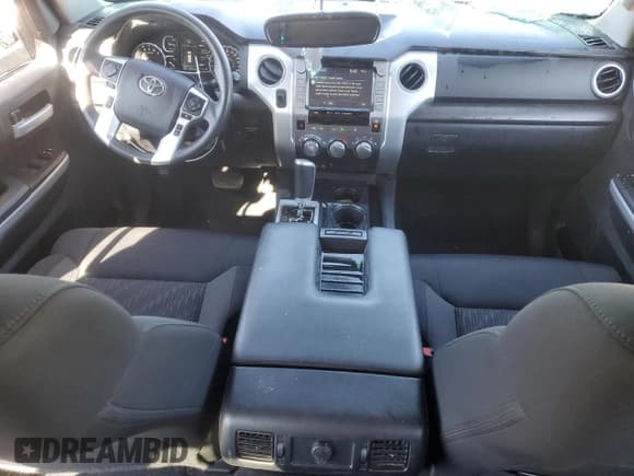 ✅ 2021 Toyota Tundra SR5 • VIN: 5TFEY5F19MX281465 • Lot: 81158485. Listed on Copart with 39,357 mi. Free auction sales archive from the USA and detailed vehicle history report at DreamBid. Image 8.