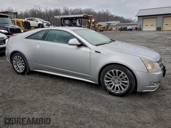 ✅ 2011 Cadillac CTS Performance • VIN: 1G6DM1ED9B0117931 • Lot: 96582395. Listed on Copart with 108,668 mi. Free auction sales archive from the USA and detailed vehicle history report at DreamBid. Image 4.