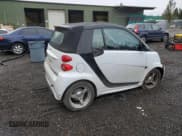 ✅ 2013 Smart fortwo Passion • VIN: WMEEK3BAXDK659870 • Lot: 86387504. Wystawiony na Copart z przebiegiem 72 638 mil. Bezpłatny archiwum sprzedaży aukcyjnych z USA i szczegółowy raport historii pojazdu na DreamBid. Zdjęcie 3.