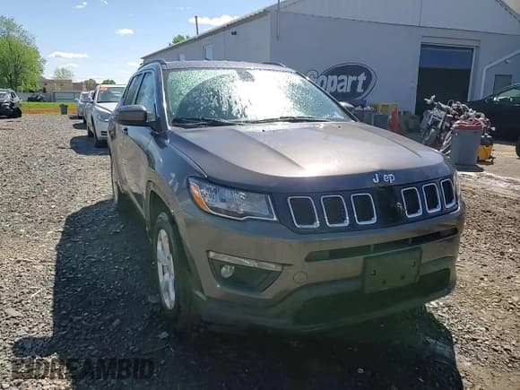 ✅ 2019 Jeep Compass Latitude • VIN: 3C4NJDBB8KT813956 • Lot: 55733235. Wystawiony na Copart z przebiegiem 147 793 mil. Bezpłatny archiwum sprzedaży aukcyjnych z USA i szczegółowy raport historii pojazdu na DreamBid. Zdjęcie 14.