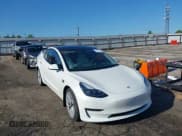 ✅ 2021 Tesla Model 3 Long Range • VIN: 5YJ3E1EB6MF053498 • Lot: 42249301. Wystawiony na IAAI z przebiegiem 36 275 mil. Bezpłatny archiwum sprzedaży aukcyjnych z USA i szczegółowy raport historii pojazdu na DreamBid. Zdjęcie 1.