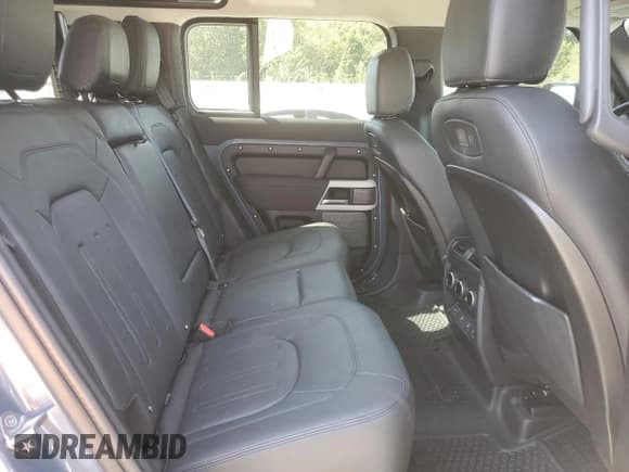 ✅ 2022 Land Rover Defender S • VIN: SALEJ7RX1N2090601 • Lot: 73654224. Listed on Copart with 33,621 mi. Free auction sales archive from the USA and detailed vehicle history report at DreamBid. Image 11.