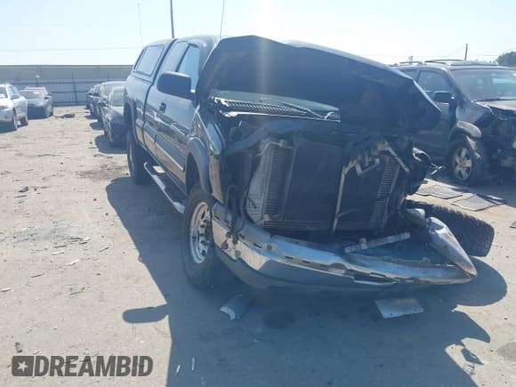 ✅ 2003 Chevrolet Silverado 2500HD LS • VIN: 1GCHC29163E123875 • Лот: 42013870. Опубликован ранее на IAAI с пробегом Не указан. Бесплатный доступ к архиву аукционных продаж из США и подробный отчёт об истории автомобиля на DreamBid. Изображение 1.