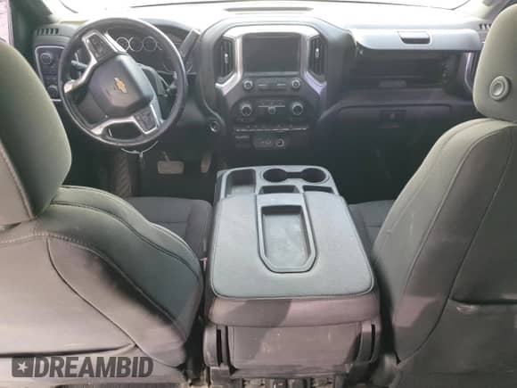 2021 Chevrolet Silverado 3500HD LT z VIN 1GC4YTEY4MF304820, wystawiony jako Copart lot #80626455 z przebiegiem 228 802 mil mil oraz Czysty tytuł • Clean title. Historia ofert i sprzedaży dostępna na DreamBid. Obrazek 8.