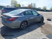 ✅ 2017 Nissan Altima S • VIN: 1N4AL3AP9HC486283 • Лот: 42060943. Опубликован ранее на IAAI с пробегом 77 893 миль. Бесплатный доступ к архиву аукционных продаж из США и подробный отчёт об истории автомобиля на DreamBid. Изображение 4.