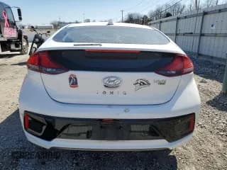 ✅ 2017 Hyundai Ioniq Blue • VIN: KMHC65LC2HU024735 • Lot: 48718665. Wystawiony na Copart z przebiegiem 336 498 mil. Bezpłatny archiwum sprzedaży aukcyjnych z USA i szczegółowy raport historii pojazdu na DreamBid. Zdjęcie 6.