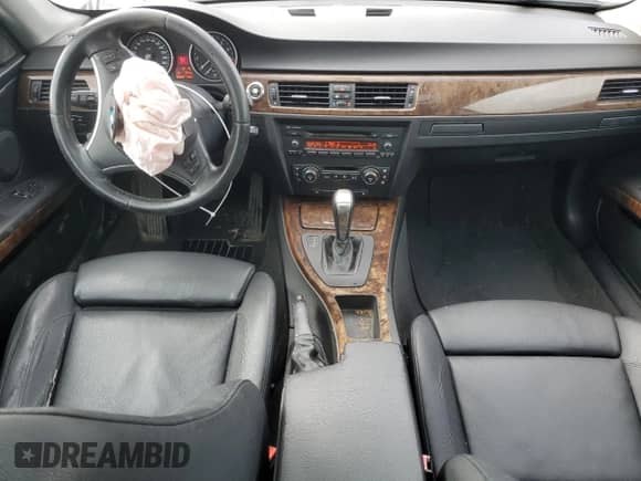 2007 BMW 3 Series 328xi с VIN WBAWC33517PD07950, выставлен на аукционе Copart как лот 85705315 с пробегом 200 867 миль миль и Чистый • Clean title. История ставок и продаж доступна на DreamBid. Изображение 8.