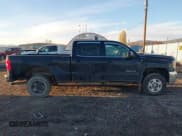 ✅ 2015 GMC Sierra 2500HD SLE • VIN: 1GT12YEG8FF512503 • Lot: 40762165. Listed on IAAI with 131,286 mi. Free auction sales archive from the USA and detailed vehicle history report at DreamBid. Image 14.