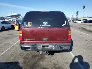 ✅ 2000 Chevrolet Suburban LT • VIN: 3GNFK16T4YG147769 • Лот: 49355295. Опубликован ранее на Copart с пробегом 267 164 миль. Бесплатный доступ к архиву аукционных продаж из США и подробный отчёт об истории автомобиля на DreamBid. Изображение 6.