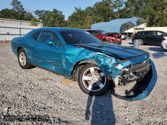 ✅ 2010 Dodge Challenger SE • VIN: 2B3CJ4DV8AH261107 • Lot: 80308085. Wystawiony na Copart z przebiegiem 140 850 mil. Bezpłatny archiwum sprzedaży aukcyjnych z USA i szczegółowy raport historii pojazdu na DreamBid. Zdjęcie 4.