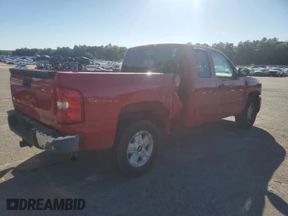 ✅ 2007 Chevrolet Silverado 1500 1LT • VIN: 2GCEC19J171728570 • Lot: 86692515. Listed on Copart with 225,972 mi. Free auction sales archive from the USA and detailed vehicle history report at DreamBid. Image 3.
