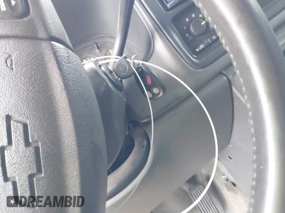 ✅ 2004 Chevrolet Silverado 1500 LS • VIN: 2GCEC19TX41117000 • Лот: 43299778. Опубликован ранее на IAAI с пробегом 219 972 миль. Бесплатный доступ к архиву аукционных продаж из США и подробный отчёт об истории автомобиля на DreamBid. Изображение 11.