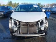 ✅ 2022 Toyota Sienna XLE • VIN: 5TDJRKEC5NS096236 • Lot: 43799283. Listed on IAAI with 63,482 mi. Free auction sales archive from the USA and detailed vehicle history report at DreamBid. Image 13.