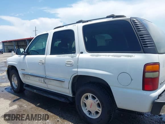 ✅ 2003 GMC Yukon SLT • VIN: 1GKEC13Z83J136683 • Lot: 42666222. Wystawiony na IAAI z przebiegiem 154 356 mil. Bezpłatny archiwum sprzedaży aukcyjnych z USA i szczegółowy raport historii pojazdu na DreamBid. Zdjęcie 14.