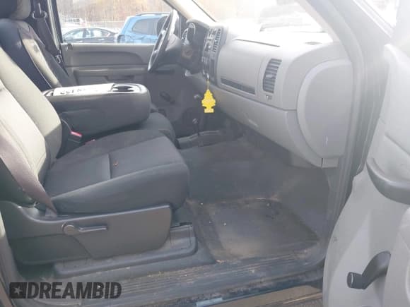 ✅ 2013 Chevrolet Silverado 1500 Work Truck • VIN: 1GCNKPEA1DZ292639 • Lot: 43658455. Listed on IAAI with 152,684 mi. Free auction sales archive from the USA and detailed vehicle history report at DreamBid. Image 5.