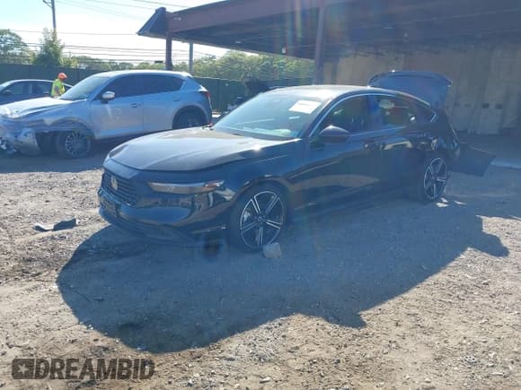 ✅ 2025 Honda Accord Sport • VIN: 1HGCY2F51SA037111 • Lot: 43347857. Wystawiony na IAAI z przebiegiem 4 616 mil. Bezpłatny archiwum sprzedaży aukcyjnych z USA i szczegółowy raport historii pojazdu na DreamBid. Zdjęcie 2.