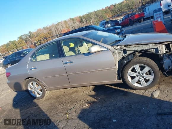 ✅ 2005 Lexus ES 350 • VIN: JTHBA30GX55076354 • Lot: 43711300. Listed on IAAI with 172,419 mi. Free auction sales archive from the USA and detailed vehicle history report at DreamBid. Image 13.
