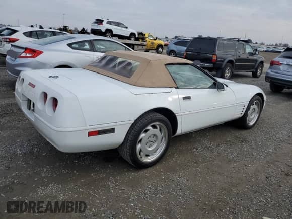 1991 Chevrolet Corvette with VIN 1G1YY3382M5113089, listed as a Copart auction lot 86397234 with 138,534 mi miles and Salvage title. Bid and sale history available at DreamBid. Image 3.