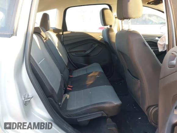 ✅ 2015 Ford C-Max SE • VIN: 1FADP5AU6FL120975 • Lot: 41417168. Wystawiony na IAAI z przebiegiem 101 112 mil. Bezpłatny archiwum sprzedaży aukcyjnych z USA i szczegółowy raport historii pojazdu na DreamBid. Zdjęcie 8.