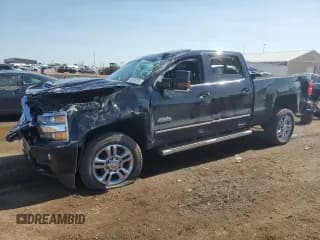 ✅ 2017 Chevrolet Silverado 2500HD High Country • VIN: 1GC1KXEY0HF106012 • Лот: 61575705. Опубликован ранее на Copart с пробегом 113 053 миль. Бесплатный доступ к архиву аукционных продаж из США и подробный отчёт об истории автомобиля на DreamBid. Изображение 1.