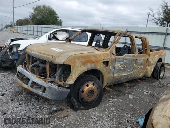 ✅ 2008 Ford F-450 XL • VIN: 1FTXW43R88ED62820 • Lot: 73794694. Listed on Copart with Not provided. Free auction sales archive from the USA and detailed vehicle history report at DreamBid. Image 1.