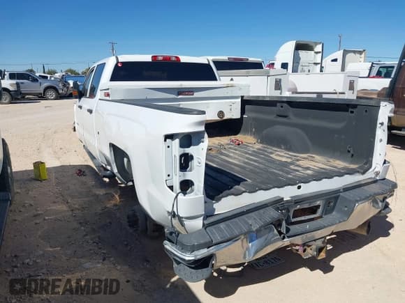 ✅ 2018 Chevrolet Silverado 2500HD Work Truck • VIN: 1GC1KUEY9JF210583 • Лот: 43551671. Опубликован ранее на IAAI с пробегом Не указан. Бесплатный доступ к архиву аукционных продаж из США и подробный отчёт об истории автомобиля на DreamBid. Изображение 3.