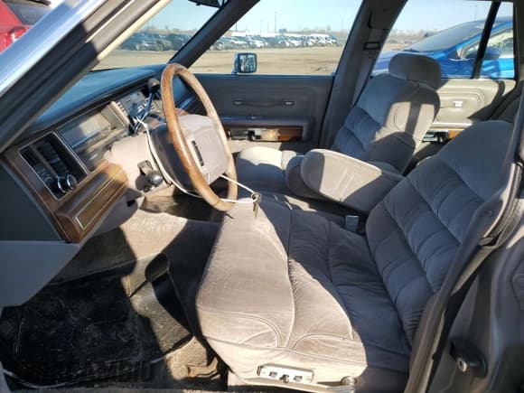 ✅ 1991 Mercury Grand Marquis • VIN: 2MECM74F4MX647208 • Lot: 48439705. Listed on Copart with 99,952 mi. Free auction sales archive from the USA and detailed vehicle history report at DreamBid. Image 7.