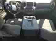 2021 Chevrolet Silverado 1500 LT z VIN 3GCUYDED5MG395226, wystawiony jako Copart lot #61405205 z przebiegiem 33 745 mil mil oraz Szkoda całkowita • Salvage title. Historia ofert i sprzedaży dostępna na DreamBid. Obrazek 8.