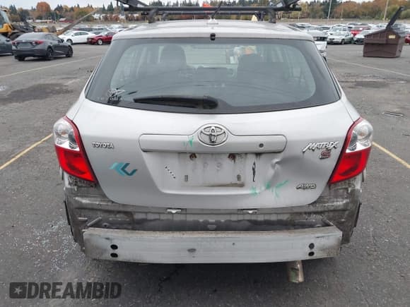 ✅ 2010 Toyota Matrix S • VIN: 2T1LE4EE6AC018584 • Лот: 43593243. Опубликован ранее на IAAI с пробегом 159 694 миль. Бесплатный доступ к архиву аукционных продаж из США и подробный отчёт об истории автомобиля на DreamBid. Изображение 6.