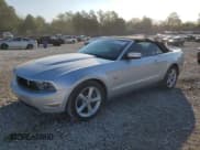 ✅ 2012 Ford Mustang GT • VIN: 1ZVBP8FF7C5265405 • Lot: 74672574. Wystawiony na Copart z przebiegiem 134 476 mil. Bezpłatny archiwum sprzedaży aukcyjnych z USA i szczegółowy raport historii pojazdu na DreamBid. Zdjęcie 1.