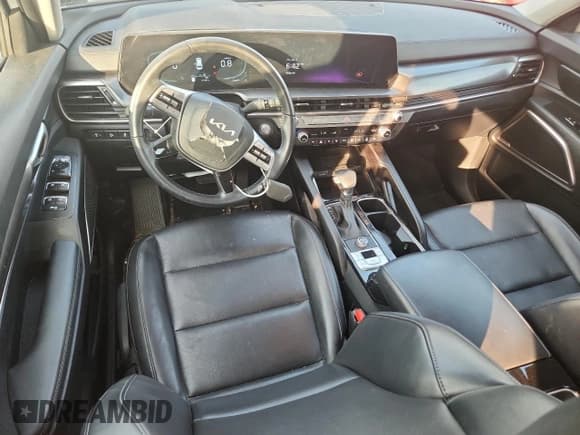 ✅ 2025 Kia Telluride LX • VIN: 5XYP24GC9SG572116 • Lot: 65278605. Listed on Copart with 21,441 mi. Free auction sales archive from the USA and detailed vehicle history report at DreamBid. Image 8.